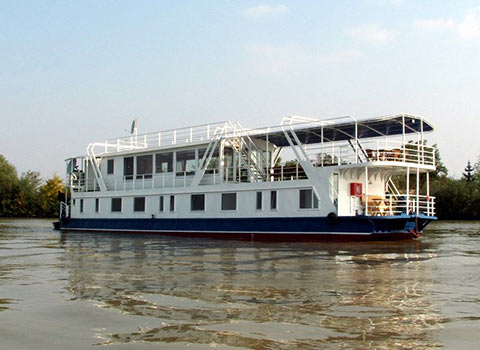 Croaziere cu hoteluri plutitoare in Delta Dunarii